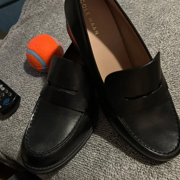 Women’s Cole Haan Loafers size 11 - Picture 2 of 3